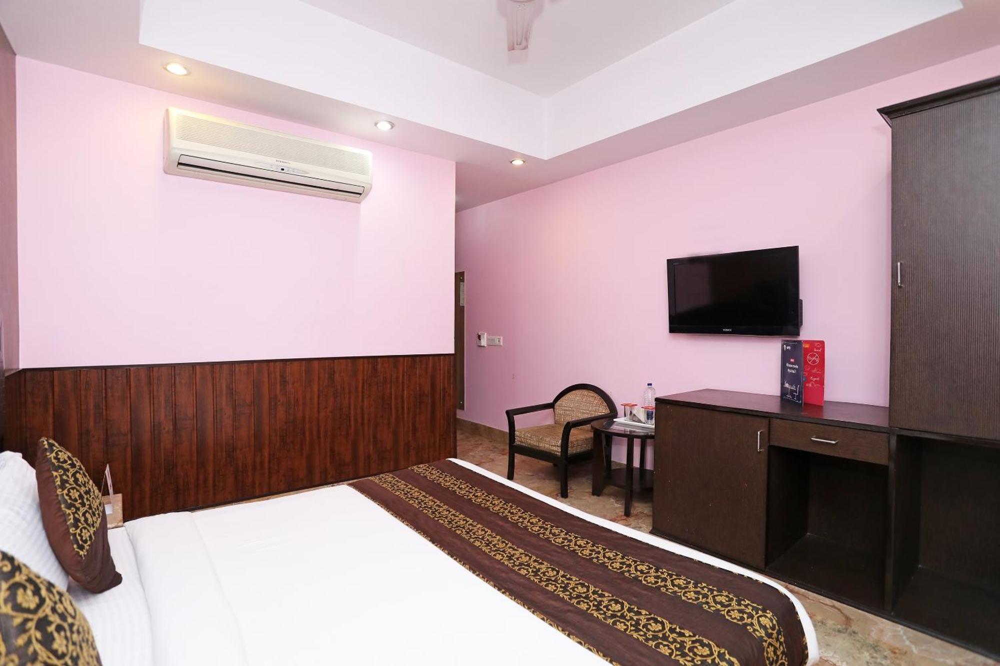 Oyo Hotel Vedas Heritage Dillí Exteriér fotografie
