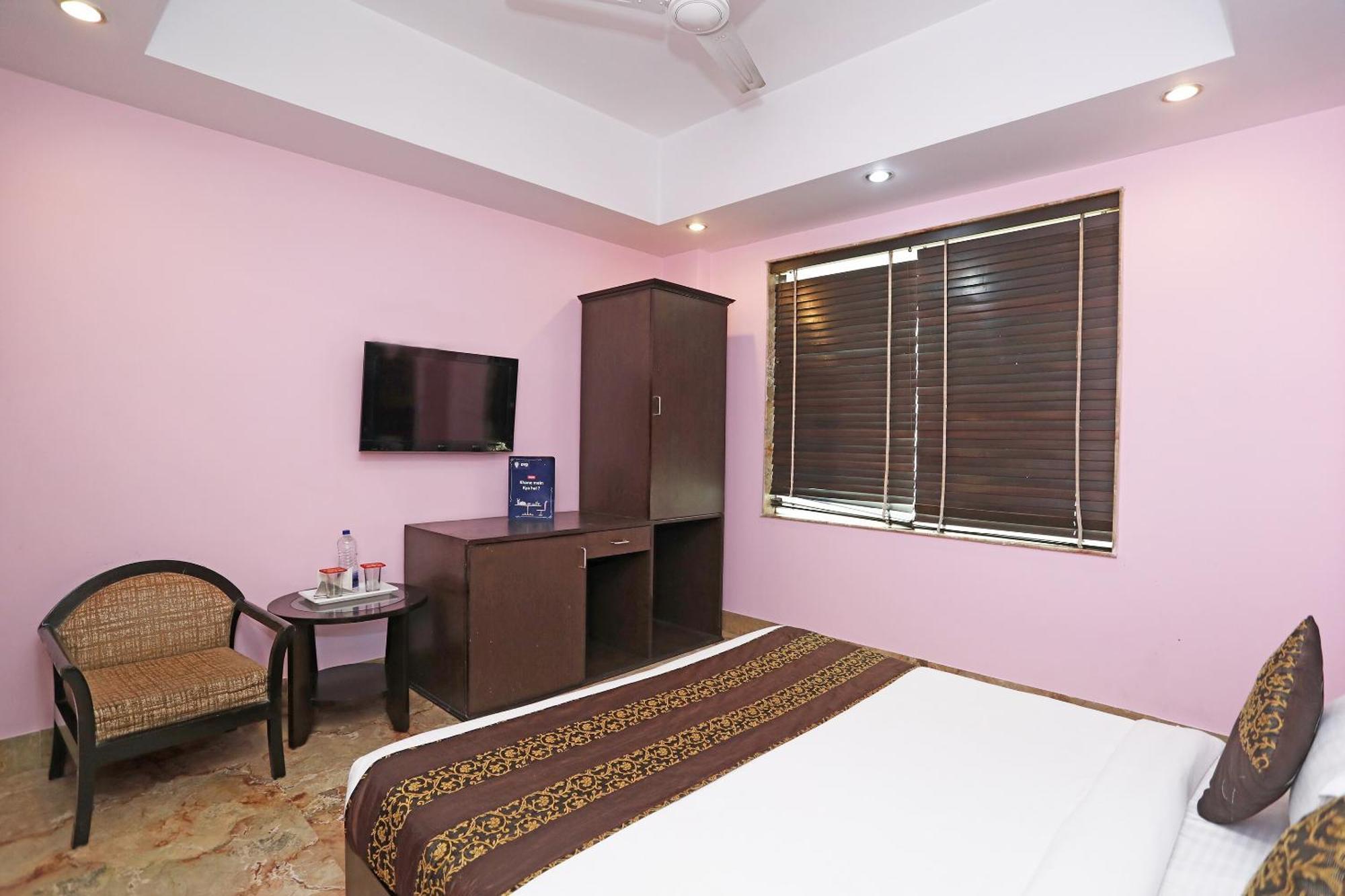 Oyo Hotel Vedas Heritage Dillí Exteriér fotografie